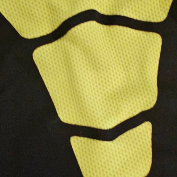 Nike Combat Pro Long-Sleeve Black Yellow Hyperwarm Shield Athletic Top Sz Medium - Picture 7 of 7